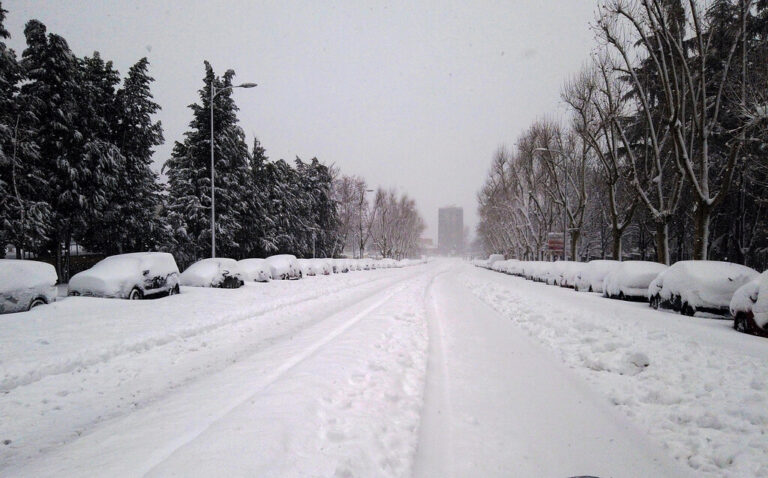 Read more about the article Adiós a cobrar el seguro tras una DANA: cómo la industria está cambiando sus coberturas por el cambio climático