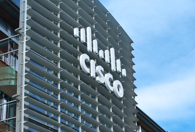 Read more about the article Cisco anuncia que su primer centro de diseño de chips en la UE estará en Barcelona