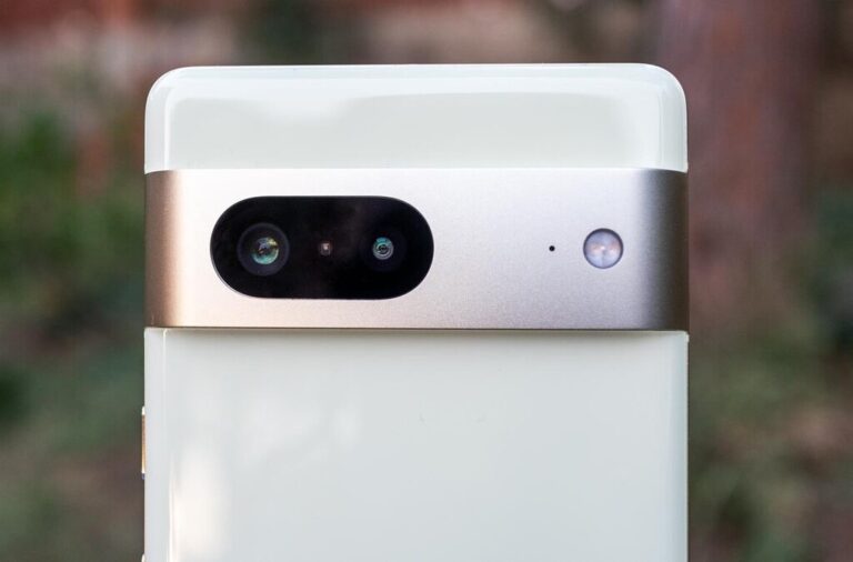 Read more about the article Empiezan las filtraciones de los Pixel 8 y 8 Pro: Samsung dando a Google un nuevo chip que ellos no usarán