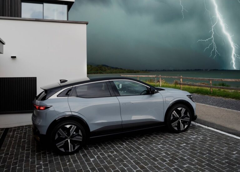 Read more about the article Renault ha llegado a una conclusión: trocear la empresa en cinco partes es la única forma de sobrevivir