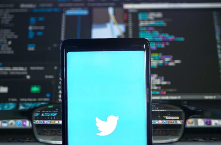 Read more about the article Un hacker dice tener los mails y teléfonos de 5,4 millones de usuarios de Twitter. Los ha publicado en un foro