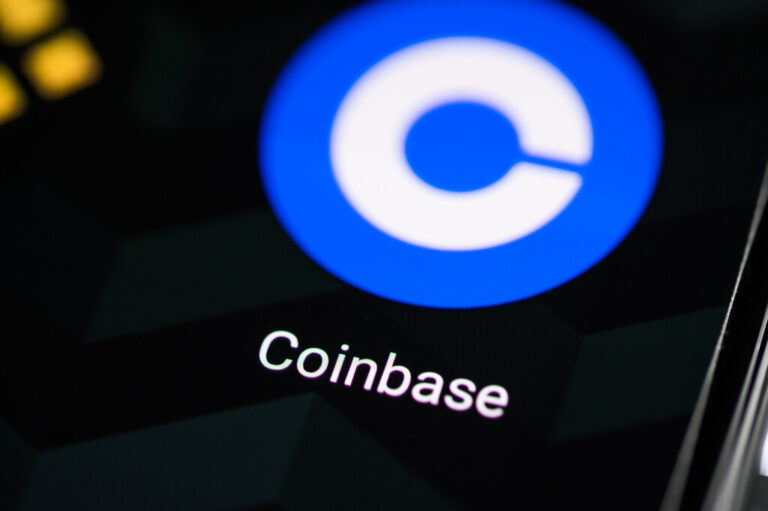 Read more about the article Coinbase añade fuego a la crisis de la industria cripto: qué implica que su wallet haya dejado de aceptar XRP