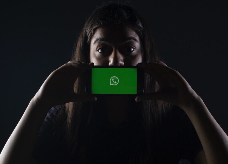 Read more about the article Algunos países se han empeñado en bloquear WhatsApp. La app ahora soporta proxys para eludir la censura