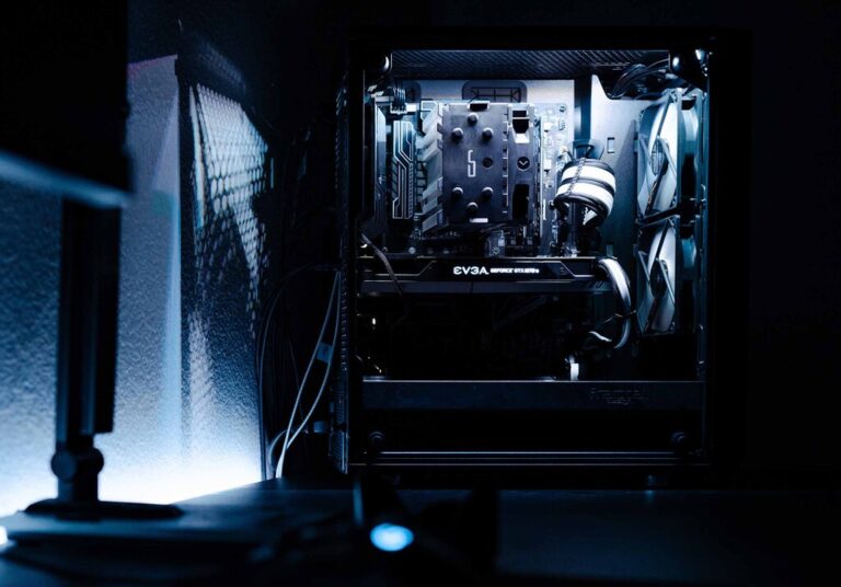 Read more about the article Cuánto tienes que gastarte en un PC para tener la potencia de PlayStation 5 y Xbox Series X