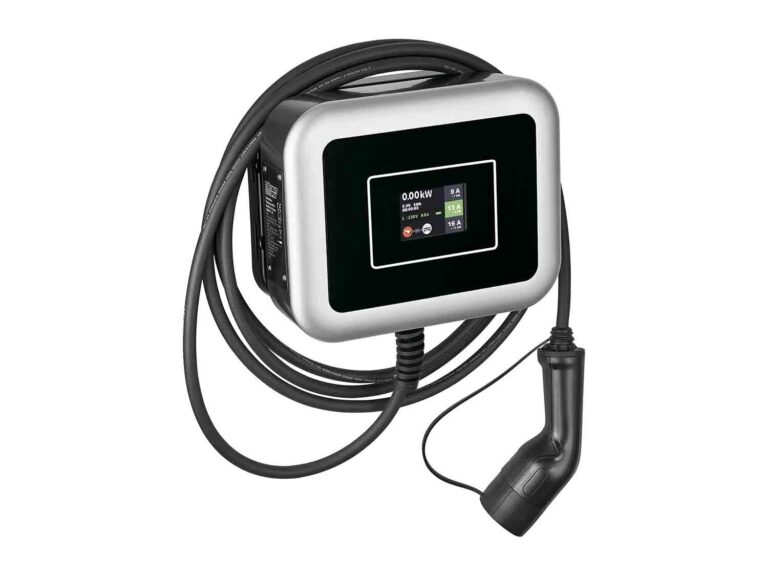 Read more about the article Era cuestión de tiempo que Lidl ofreciera sus propios cargadores para coches eléctricos (y a buen precio)