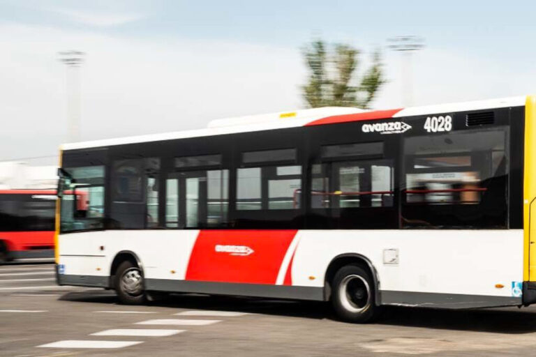 Read more about the article España se ha empeñado en las ZBE. Mientras tanto, la mayoría de autobuses urbanos que compra son diésel