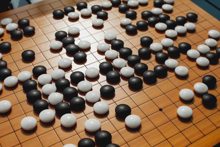Read more about the article Creíamos que la IA era “invencible” jugando al ‘Go’, pero ahora un humano ha logrado derrotarla