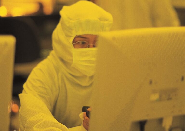 Read more about the article Estos tres países están despuntando como alternativa a Taiwán en la industria de los chips ante la amenaza de China