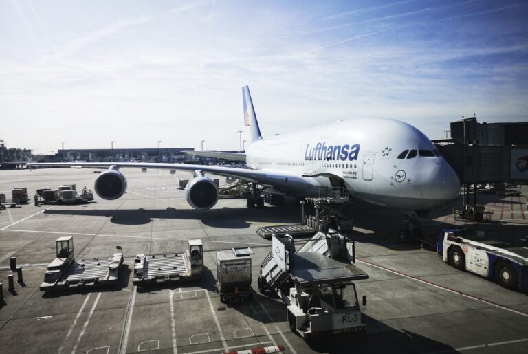 Read more about the article Un fallo informático obliga a Lufthansa a dejar a todos sus aviones en tierra: no volarán hasta nuevo aviso