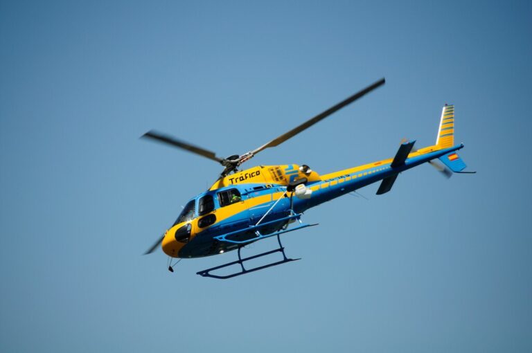 Read more about the article Casi indetectable y con la supercámara MX15: así funcionan los helicópteros Pegasus de la DGT