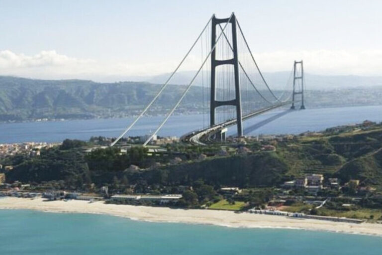 Read more about the article Italia tiene un plan para unir, al fin, Sicilia y Calabria: construir un puente colgante de récord