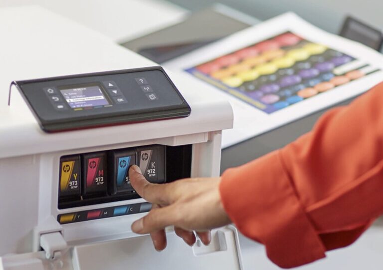 Read more about the article La pesadilla sin fin de las impresoras de tinta: la industria ha roto hasta los cartuchos compatibles