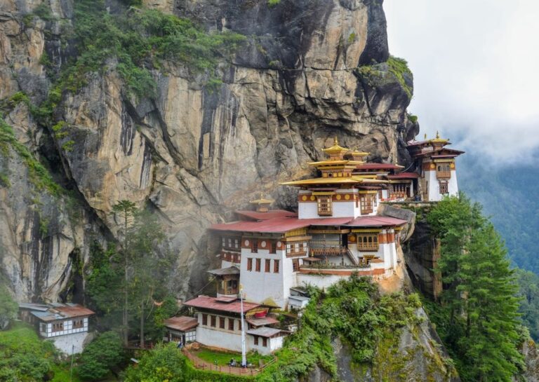 Read more about the article El gran secreto de Bután: han estado minando Bitcoin silenciosamente en el Himalaya durante años