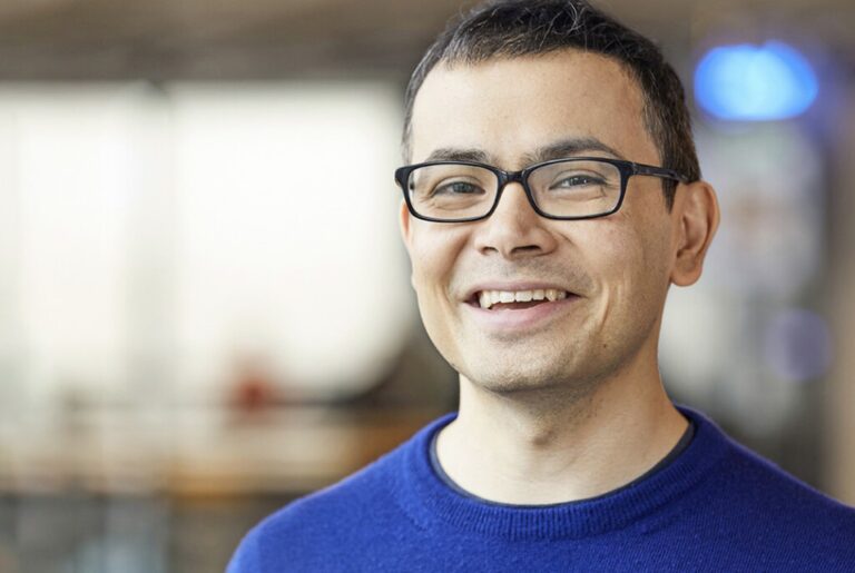 Read more about the article Estamos más cerca de lo que parece de llegar a la inteligencia artificial general. Al menos según el CEO de DeepMind