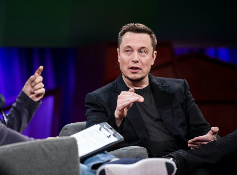 Read more about the article “Tengo un nuevo CEO”: Elon Musk anuncia que renunciará a su cargo actual en Twitter