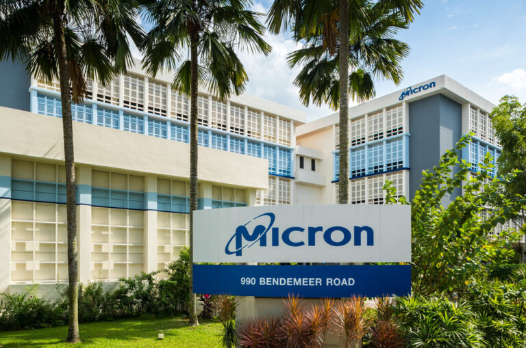 Read more about the article La estrategia del mayor fabricante de memorias de EEUU refleja lo cara que puede salir la enemistad con China