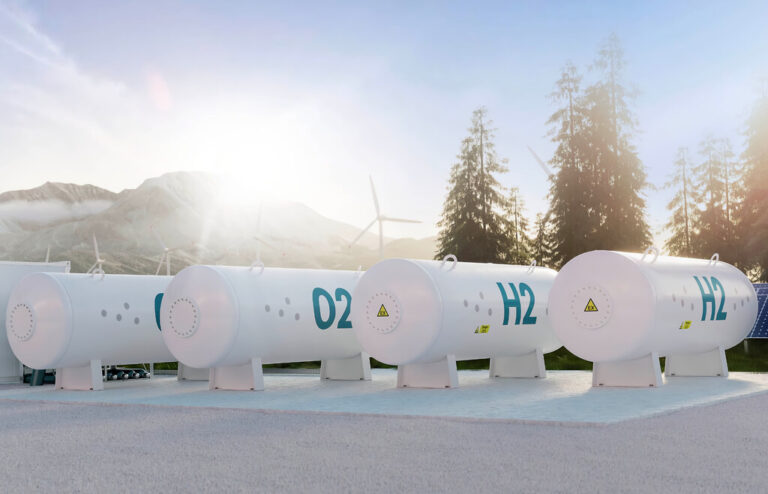 Read more about the article VGE quiere llenar España de electrolizadores para hidrógeno verde: este es su plan junto al gigante chino LONGi