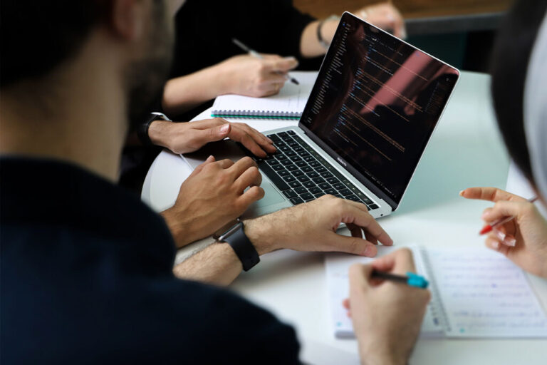 Read more about the article Europa advierte sobre la escasez de mano de obra en el sector tecnológico: lo peor está por llegar