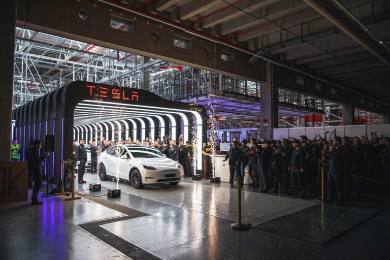 Read more about the article Si queremos un coche eléctrico barato, vendrá de India: Tesla sólo es la última firma que ya se lo plantea