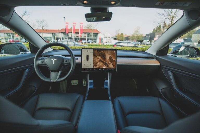 Read more about the article Tesla está dilapidando su margen de beneficio por cada coche vendido. Es una estrategia deliberada
