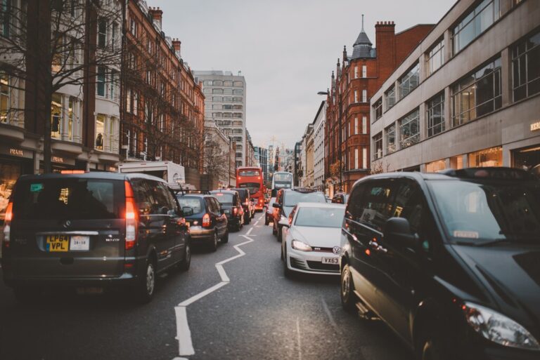 Read more about the article El plan definitivo de Londres para que circulen menos coches es muy simple: hacerles pagar mucho