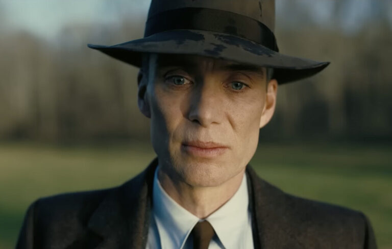 Read more about the article Oppenheimer ha pasado a la historia por la bomba atómica, pero su mayor legado lo dejó en los agujeros negros