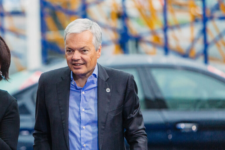 Read more about the article Vestager ha sido el azote de las ‘Big Tech’ durante una década. Ahora ese reto corresponde a este caballero belga