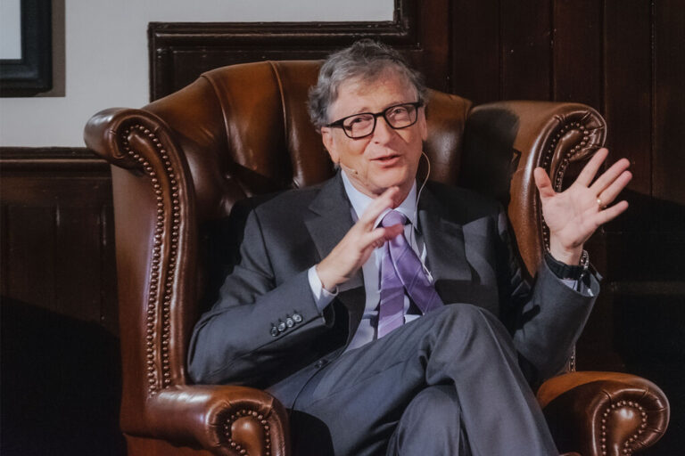 Read more about the article Bill Gates era un adicto al trabajo, pero tenía claro a quién contratar para solucionar problemas: a los perezosos