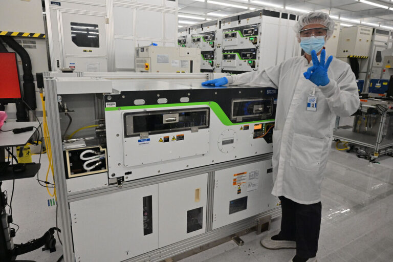 Read more about the article EEUU prepara un bloqueo tecnológico total a China, Rusia e Irán. NVIDIA va a pagarlo caro