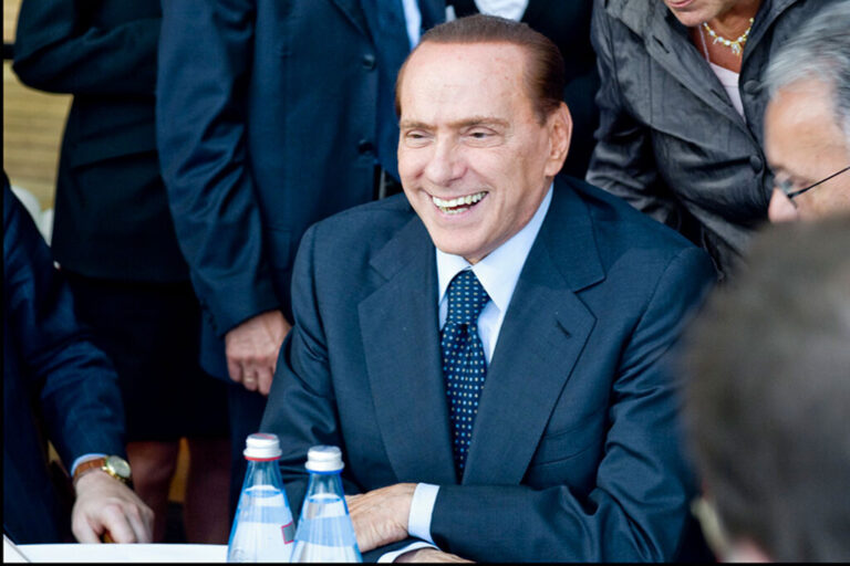 Read more about the article Los herederos de Berlusconi pensaban que tenían una colección de arte. Era un montón de basura de 20 millones de euros