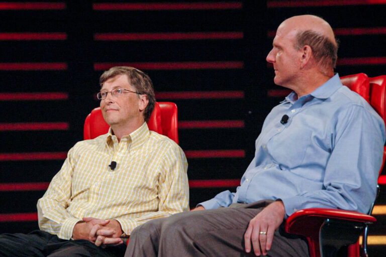 Read more about the article Qué fue de Steve Ballmer: de carismático sustituto de Bill Gates en Microsoft a no acertar en ninguna decisión