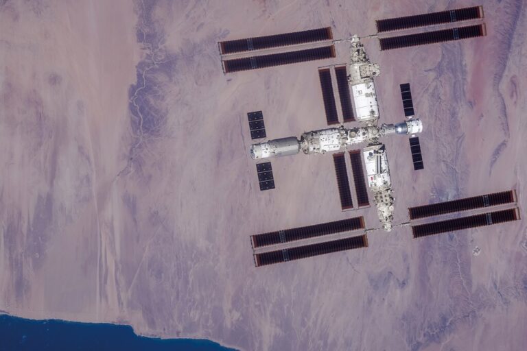 Read more about the article Hace dos años la estación espacial de China no existía. Ahora tenemos sus primeras imágenes panorámicas